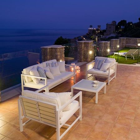 Sparviero Luxury Suites Taormina Buitenkant foto
