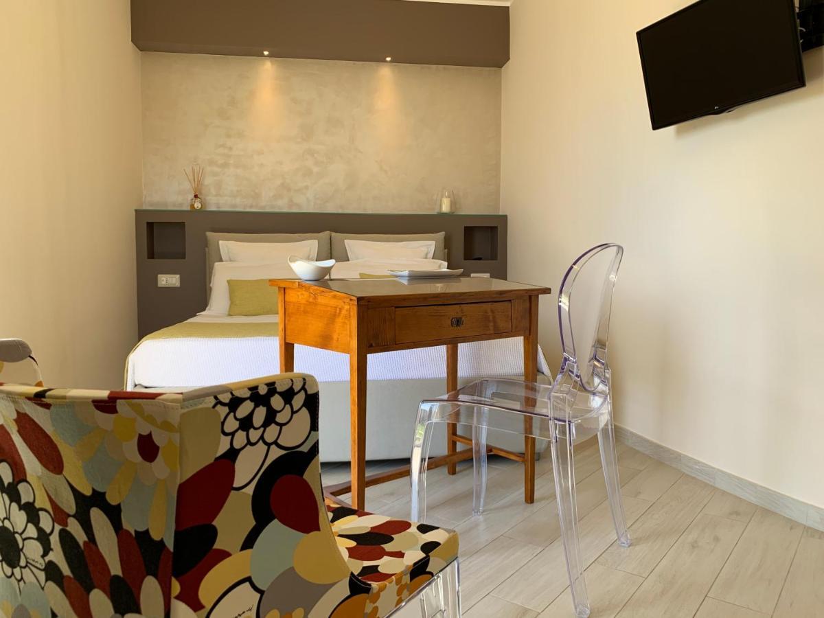 Sparviero Luxury Suites Taormina Buitenkant foto