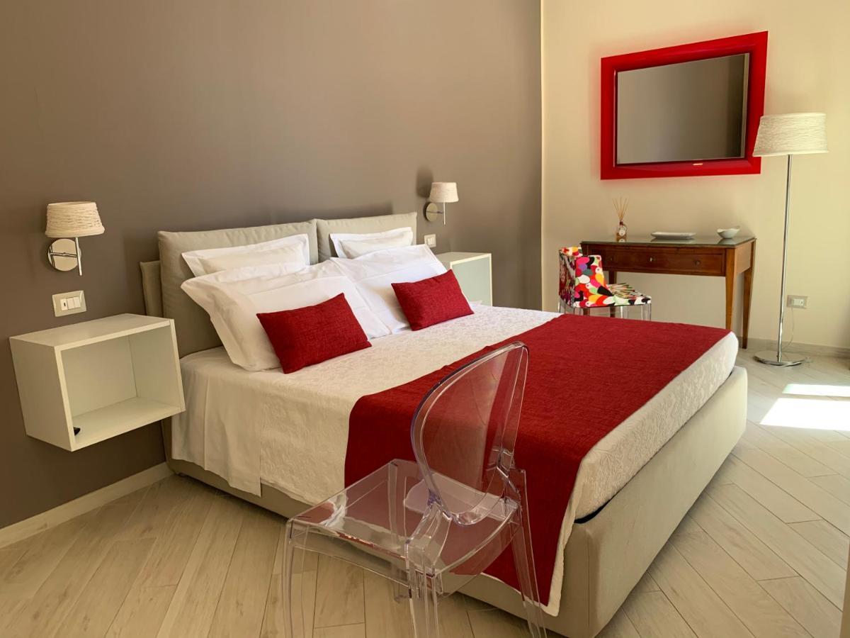 Sparviero Luxury Suites Taormina Buitenkant foto