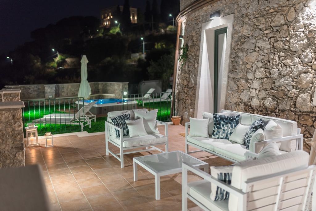 Sparviero Luxury Suites Taormina Buitenkant foto