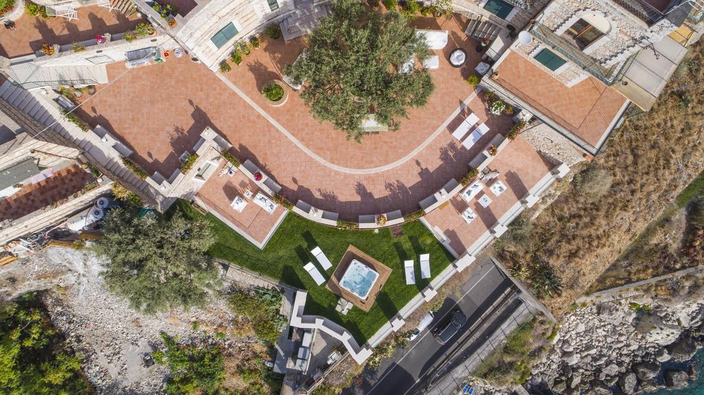 Sparviero Luxury Suites Taormina Buitenkant foto